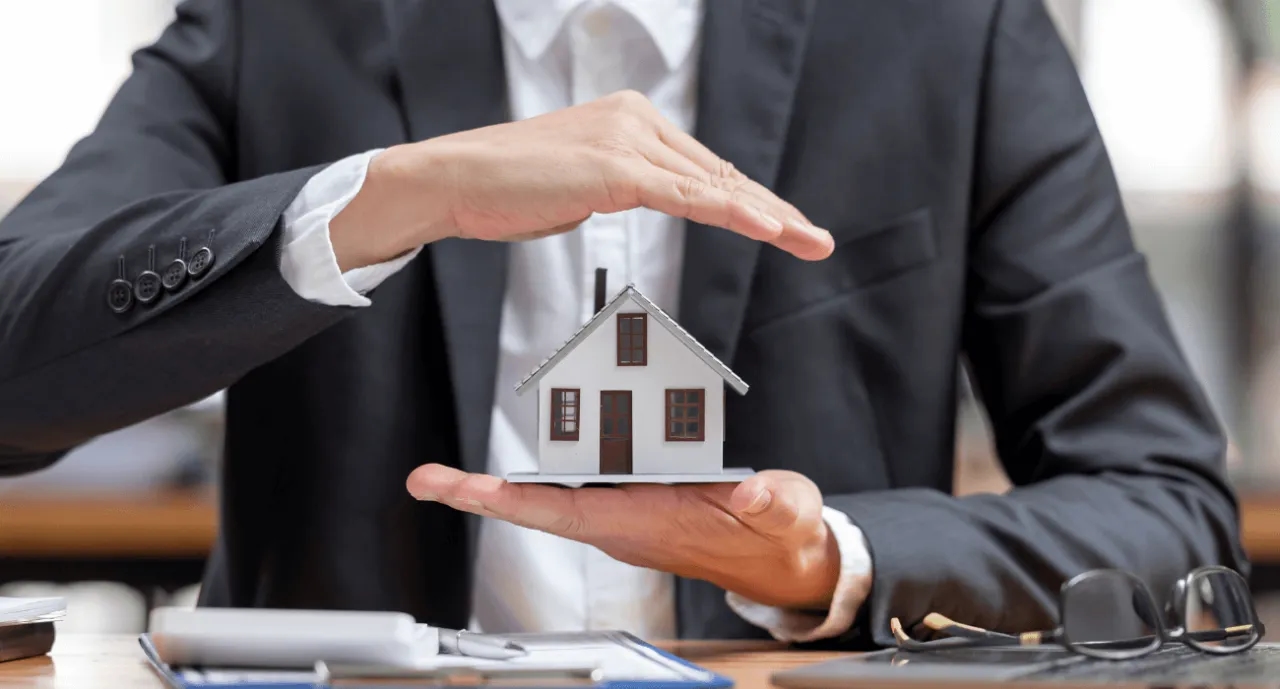 Czy warto ubezpieczyć mieszkanie w bloku? Ochrona przed ryzykiem i stratami