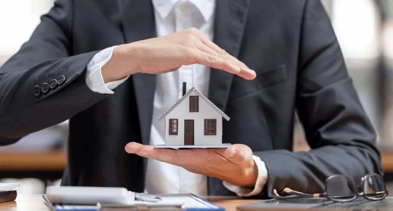 Czy warto ubezpieczyć mieszkanie w bloku? Ochrona przed ryzykiem i stratami