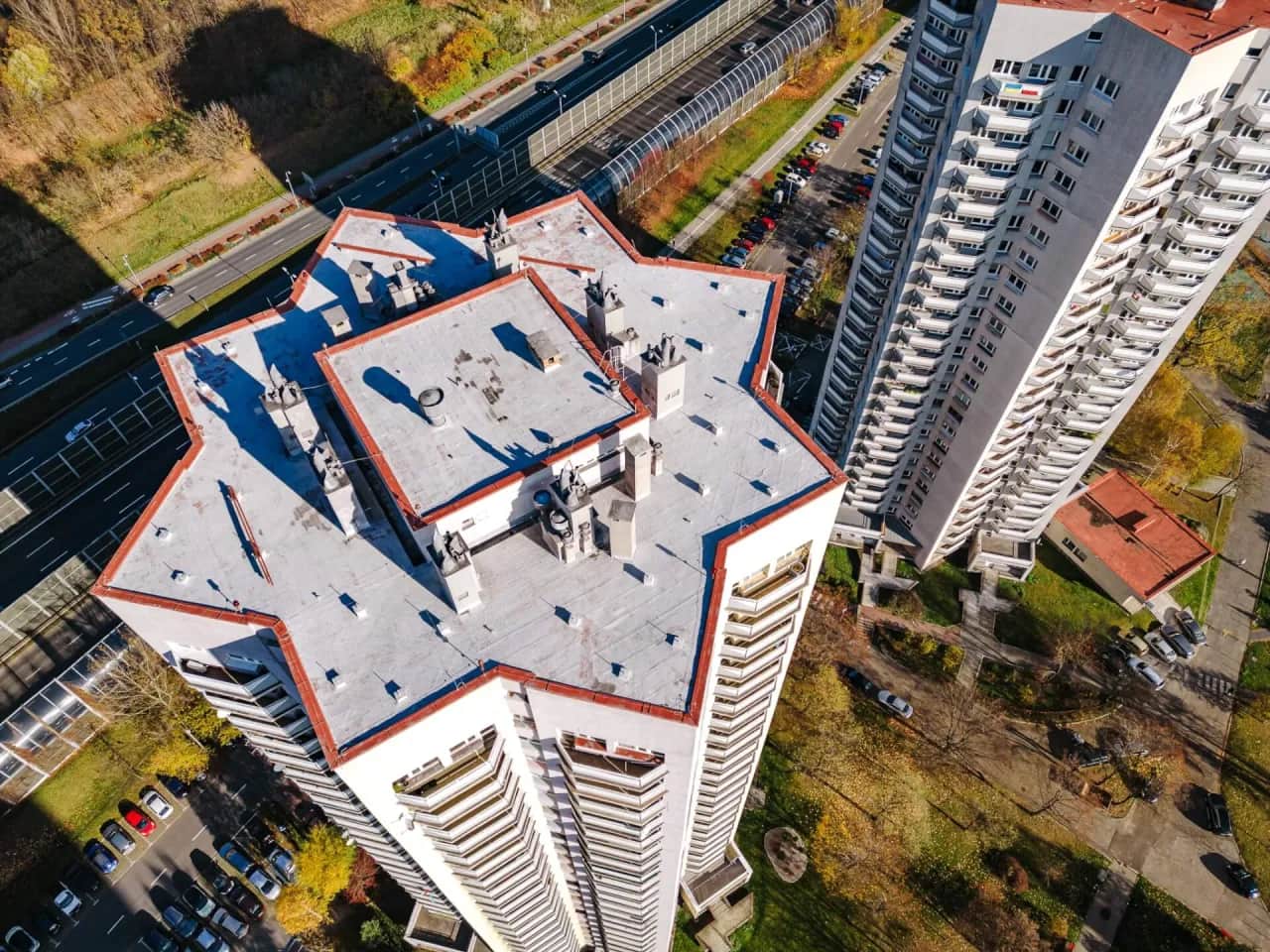 Osiedle Gwiazdy Katowice: Ile pięter mają te imponujące budynki?